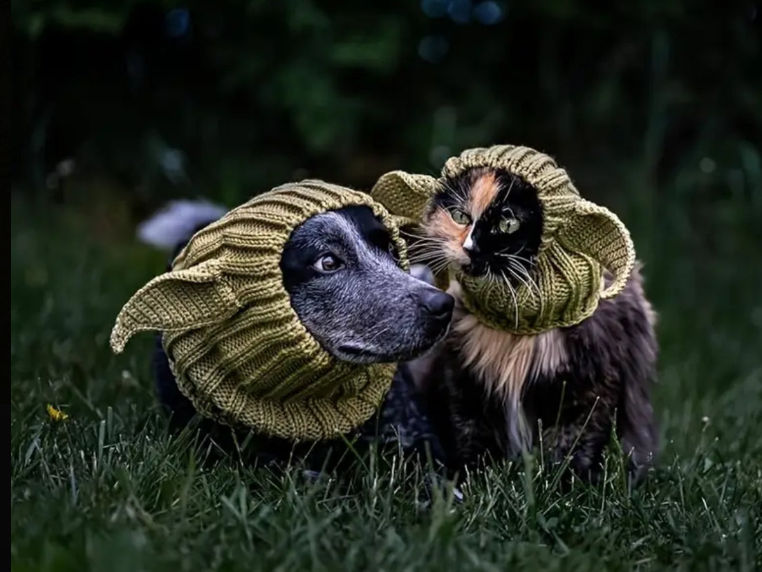 Posh Pets 🐾 “Baby Yoda” 1pc Knitted Ear Muffs Hat-Scarf