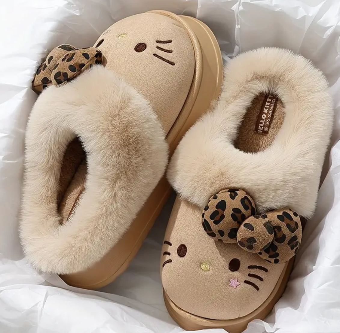 Women’s Hello Kitty Plush Slippers