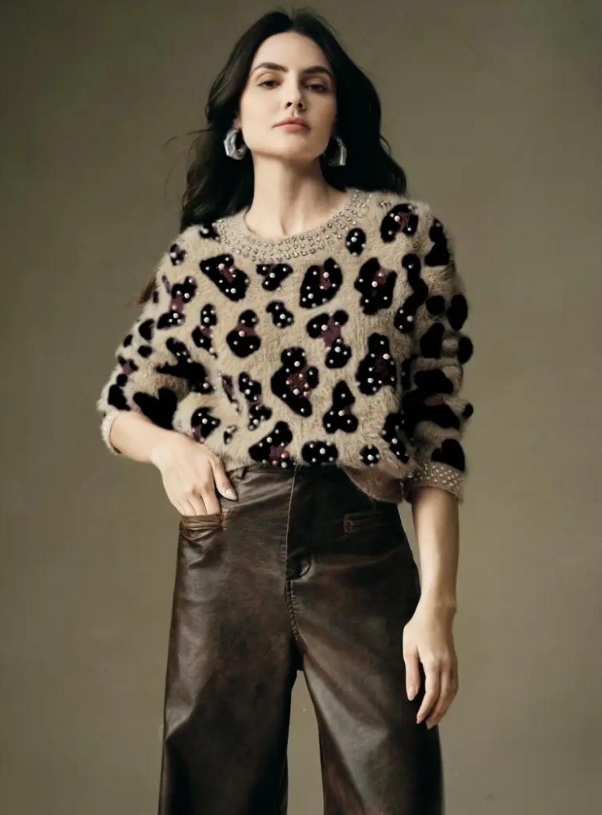 Glamorous Leopard Rhinestones & Beaded Pearls Accent Sweater