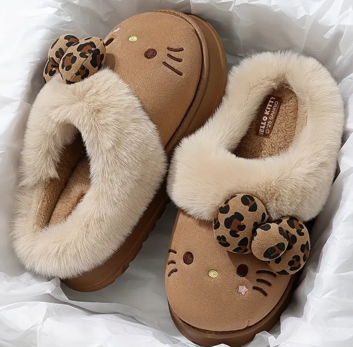 Women’s Hello Kitty Plush Slippers