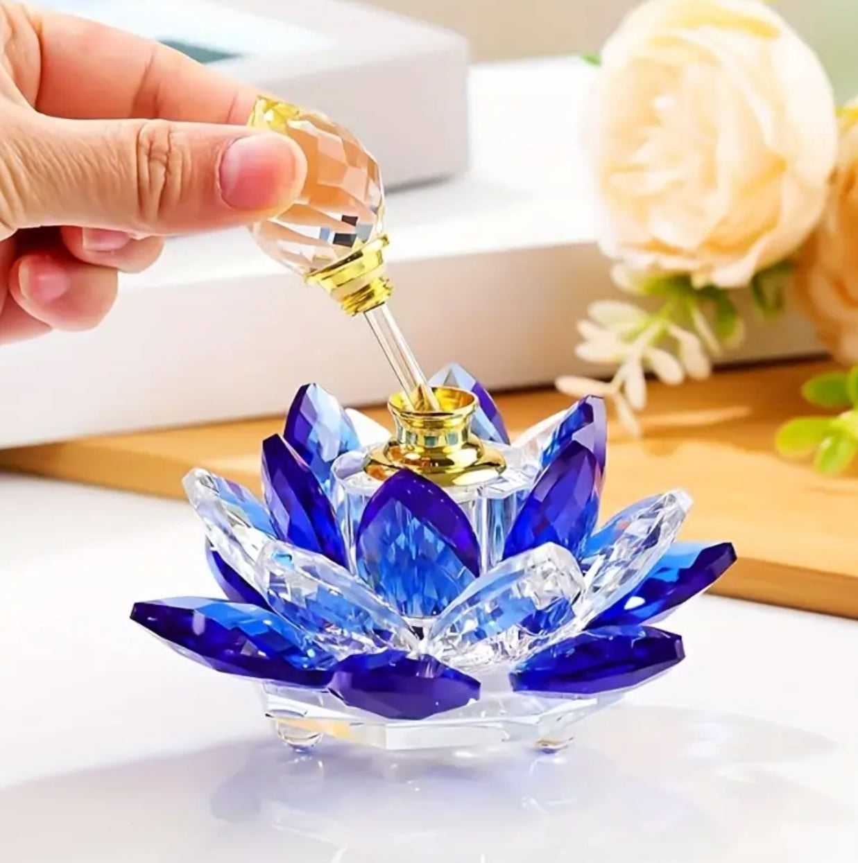 Crystal 1pc Elegant Lotus-Shaped Crystal Glass Perfume Bottle | Decorative Tabletop Ornament