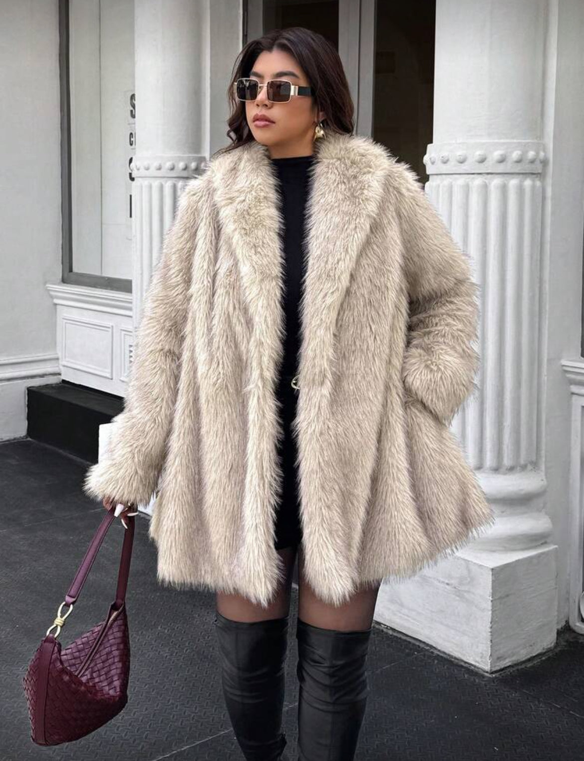 Women's Winter Plus Size Faux Fur Loose Fit Fashion Coat