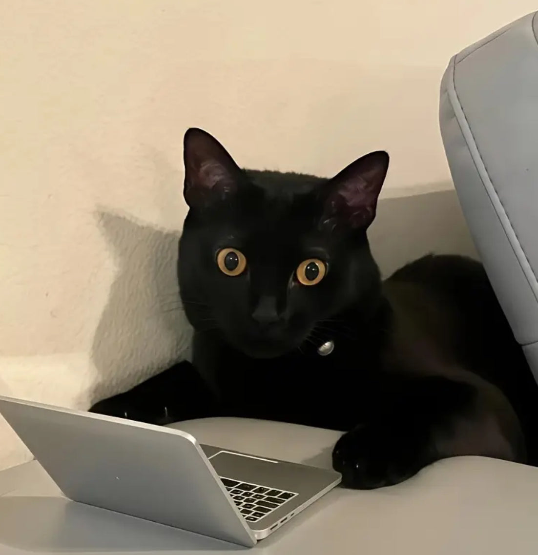 1pc Mini Portable Folding Laptop-Shaped Glass Surface Mirror with Built-in Stand-like Design