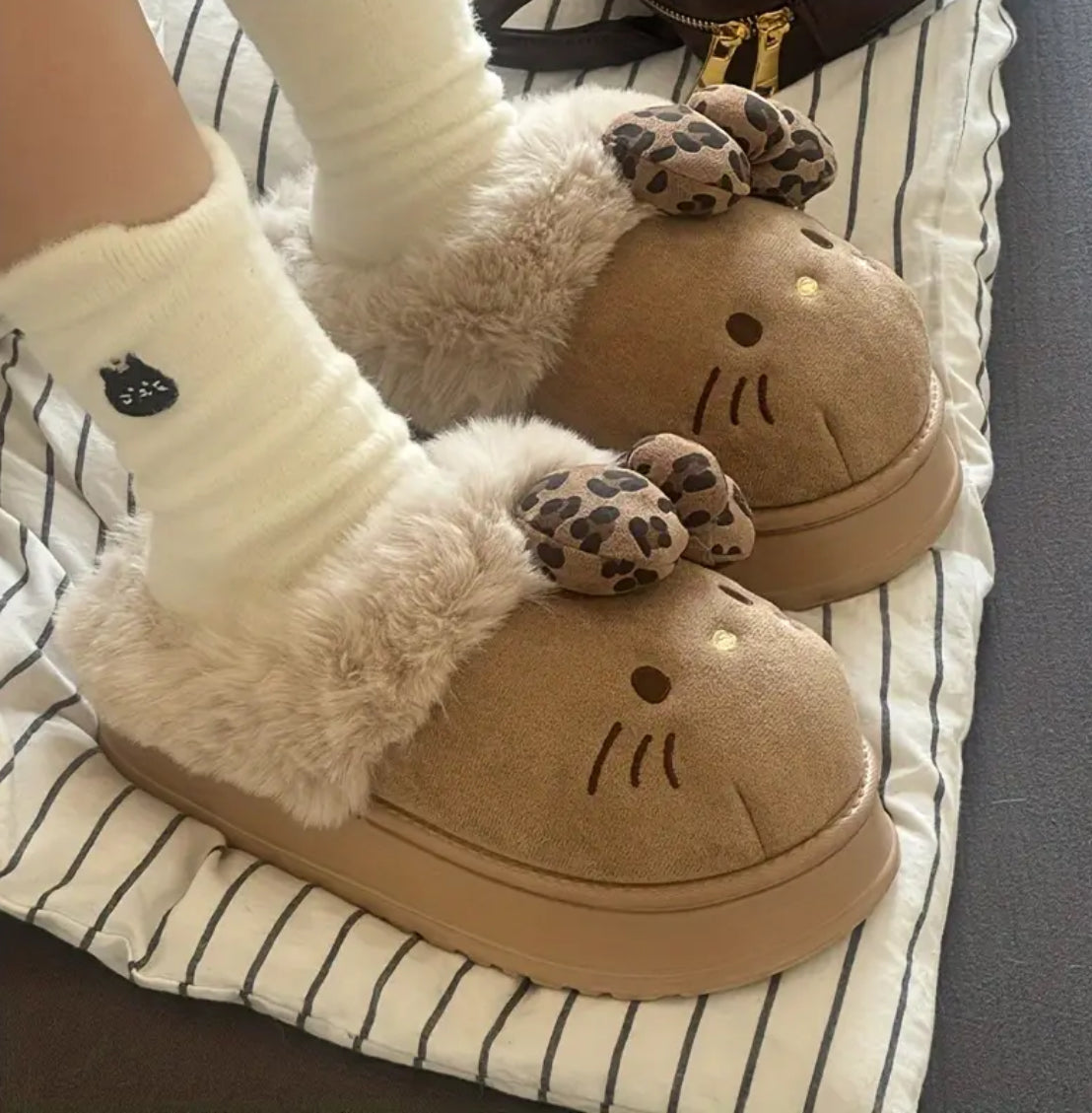 Women’s Hello Kitty Plush Slippers