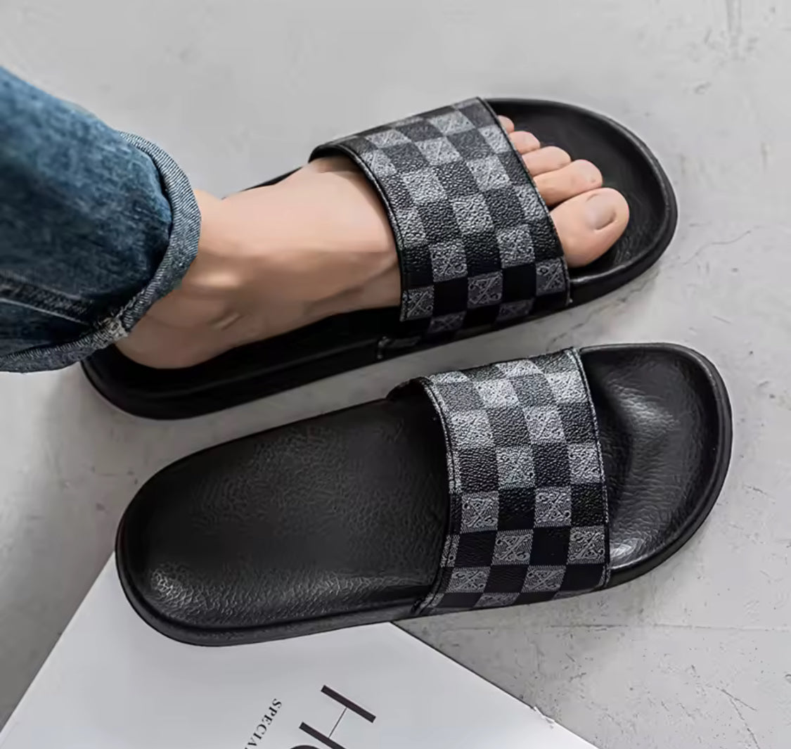 “SHORES” Men’s Beach Sandals