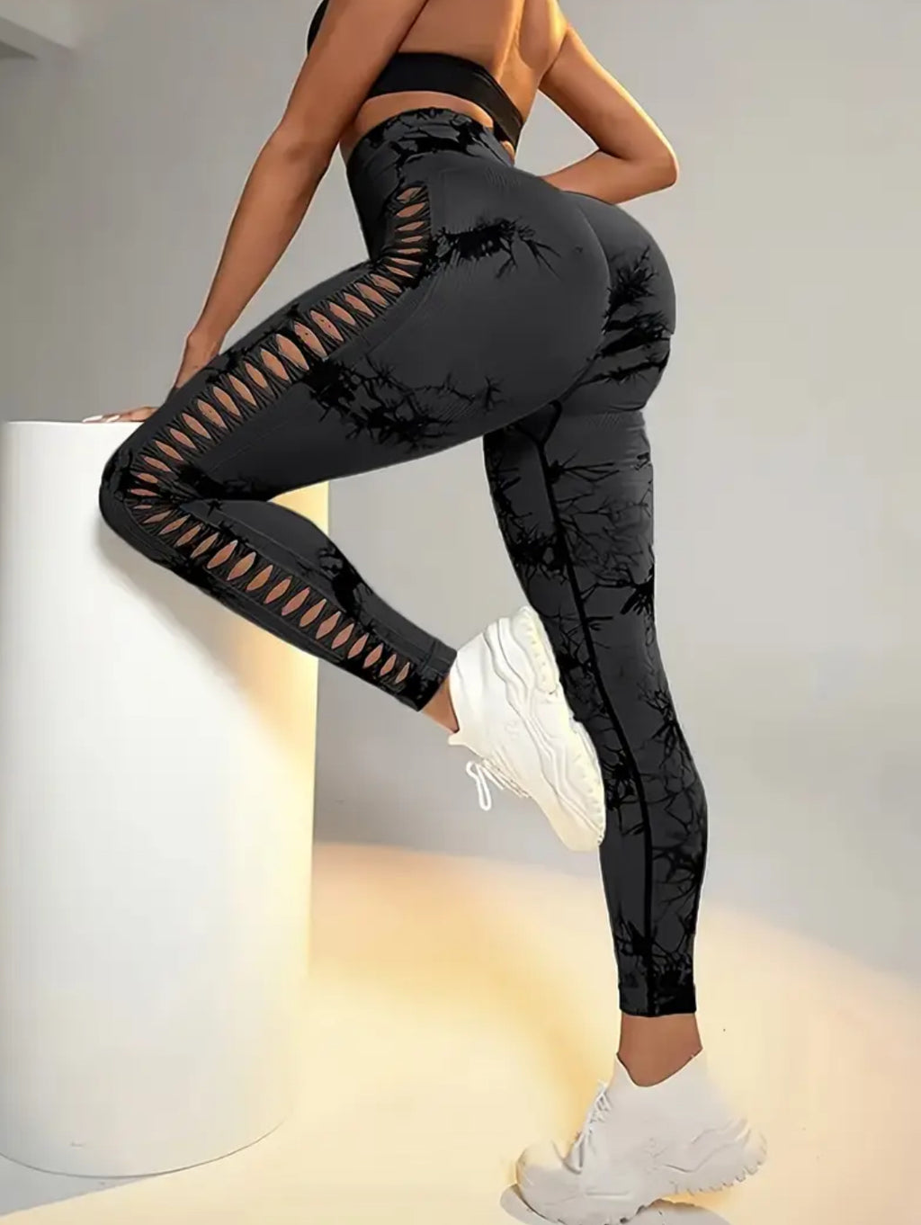 Women's High-Waisted Hollow-Out Tummy Control Yoga Pants | Seamless All-Season 