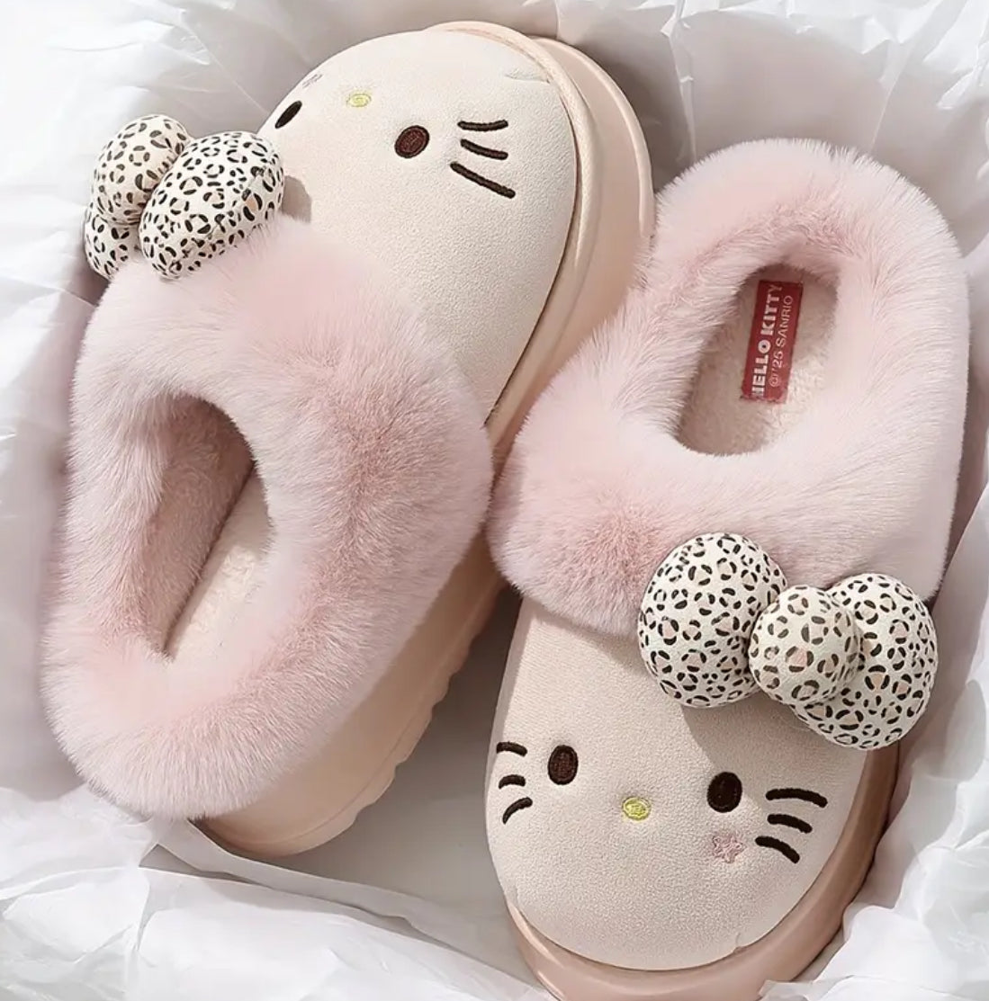 Women’s Hello Kitty Plush Slippers