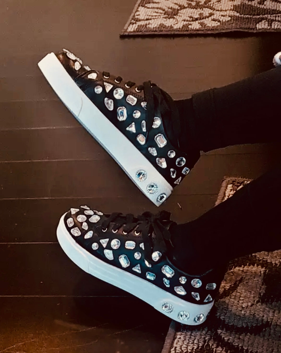 Women's Rhinestone Embellished Lace-Up Low Top Platform Non-Slip Sneakers