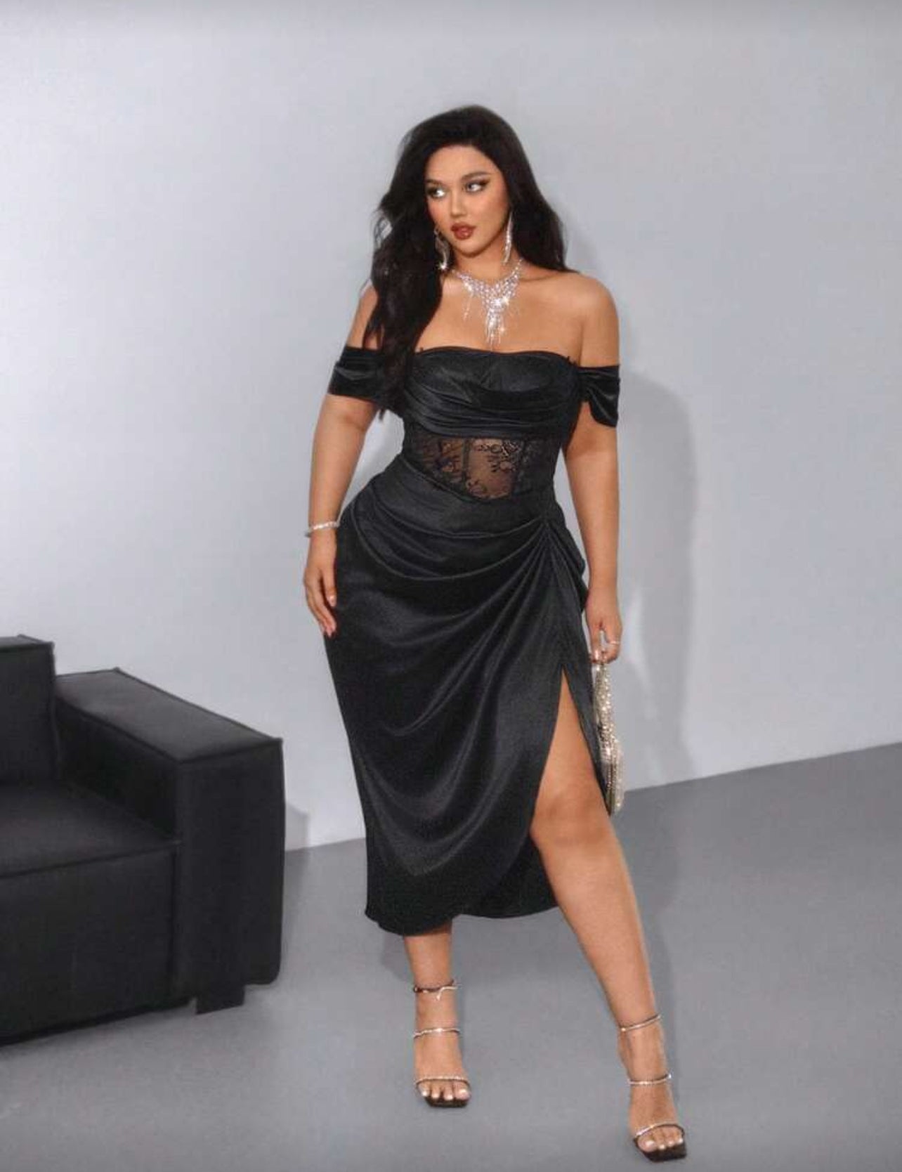 Elegant Plus Size Lace Detail Dress