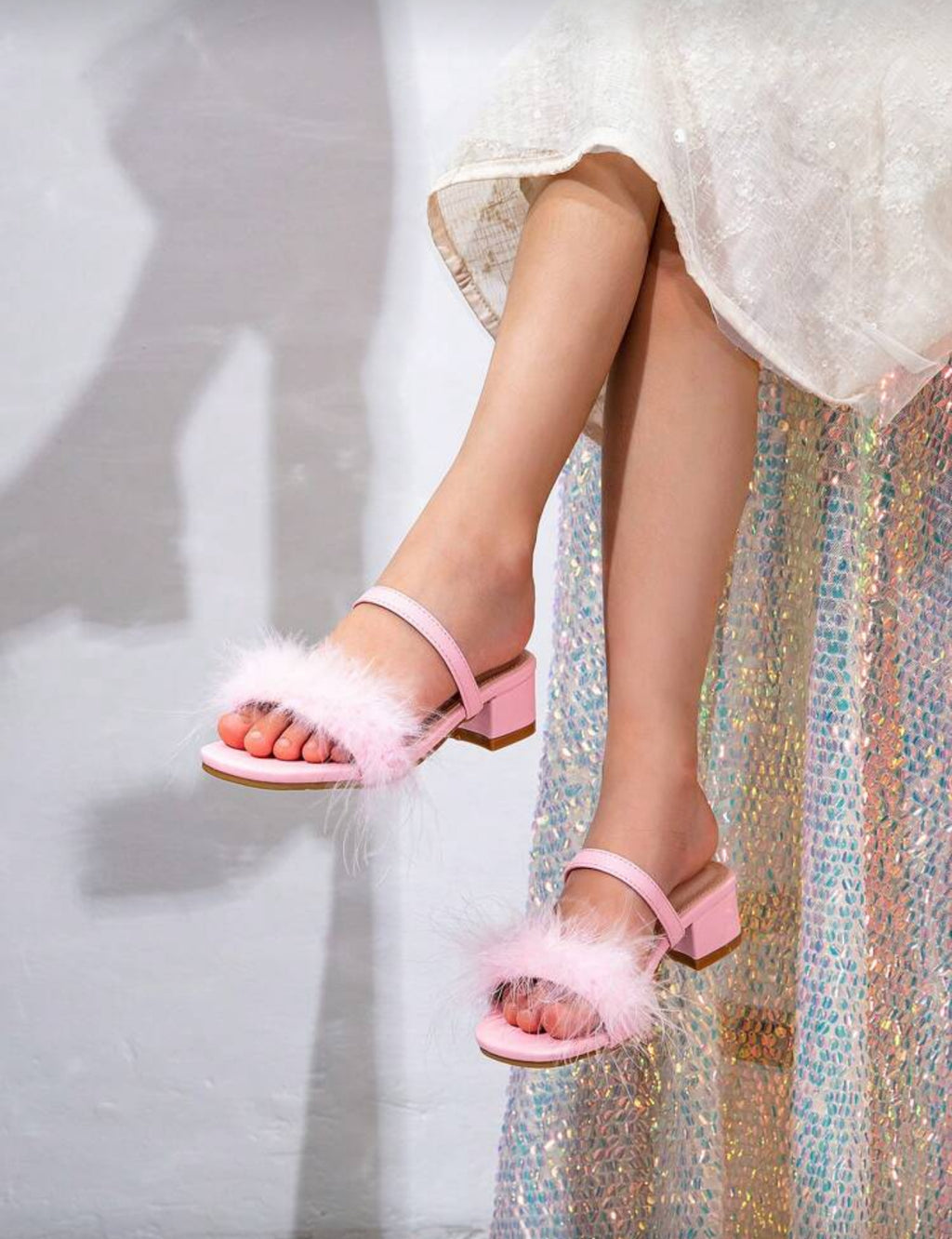 Girls Fluffy Fashion Sandals Elegant And Fashionable Chunky Heel Sandals