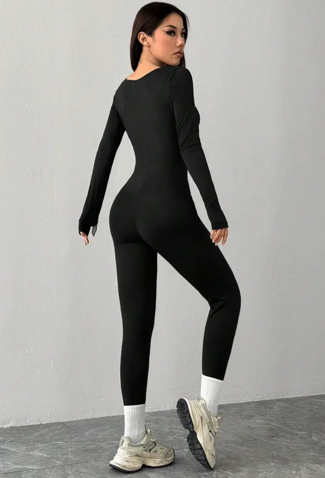 'Nessa" Long Sleeve Stretchy Butt-Lifting Fitness Jumpsuit