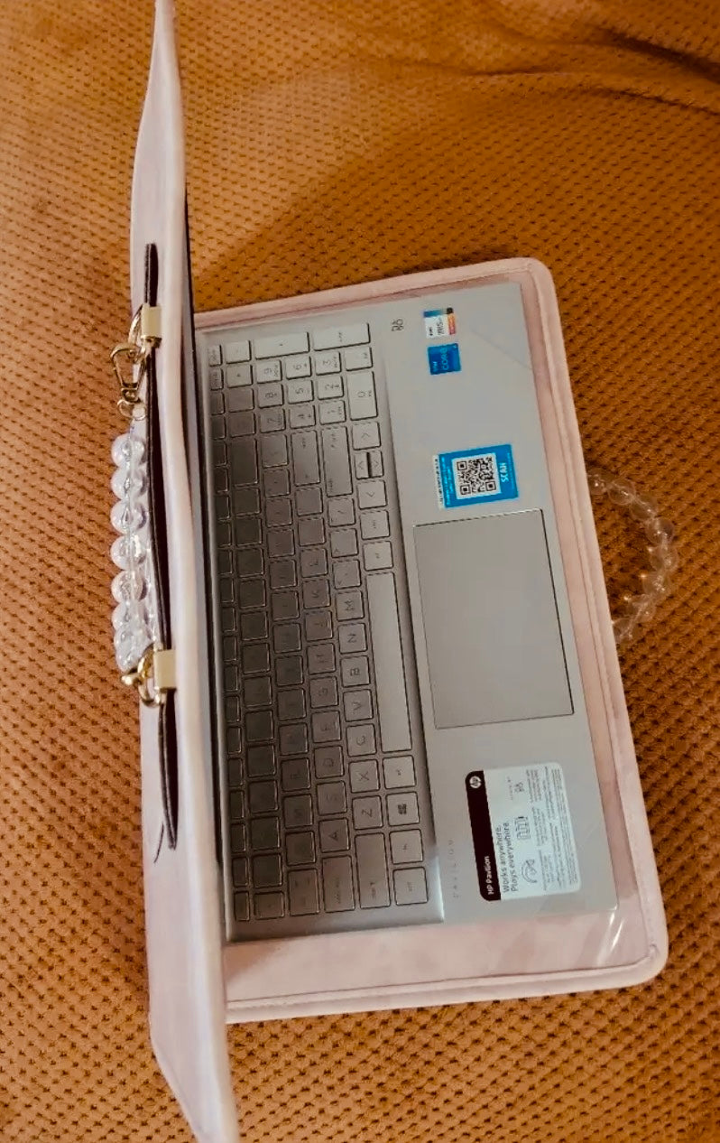 “Chic Bear” Laptop Protective Carrying Bag Case 