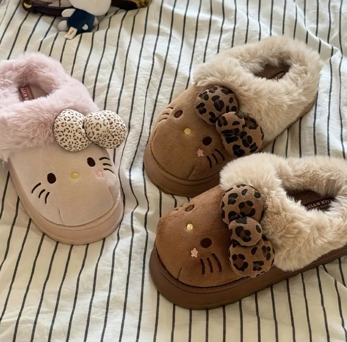 Women’s Hello Kitty Plush Slippers
