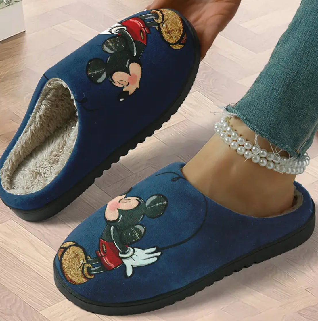 “Disney Mickey Plush Slippers” Warm with Wear-Resistant Soles 