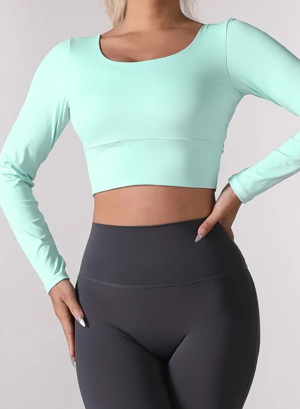 Yoga Sports Bra with Built-in Pads | Long Sleeve Back Crisscross Strap Design