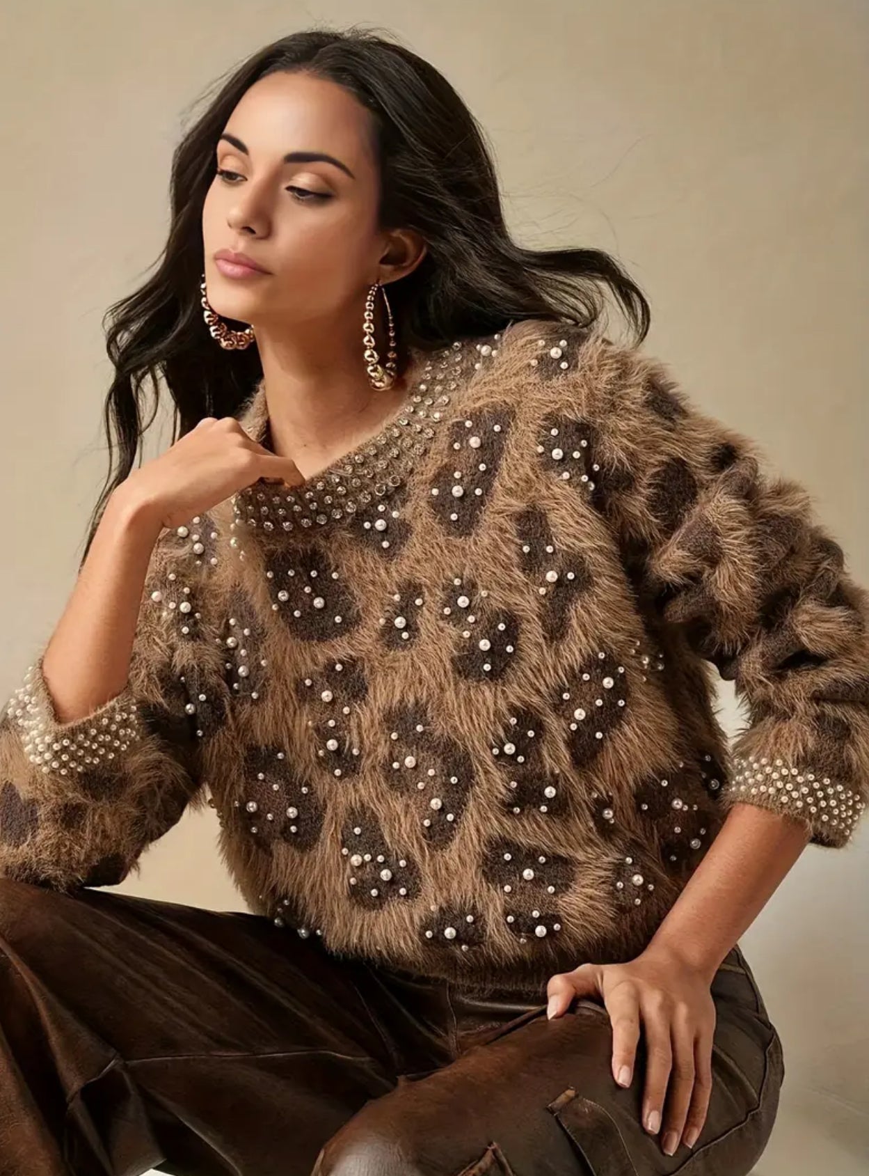 Glamorous Leopard Rhinestones & Beaded Pearls Accent Sweater