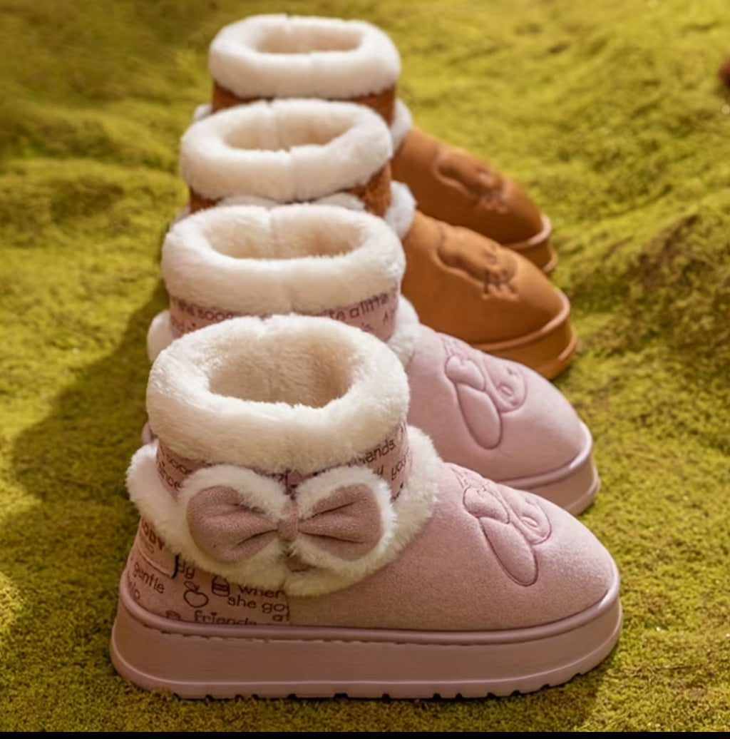 Hello Kitty & Friends Girls' Snow Boots