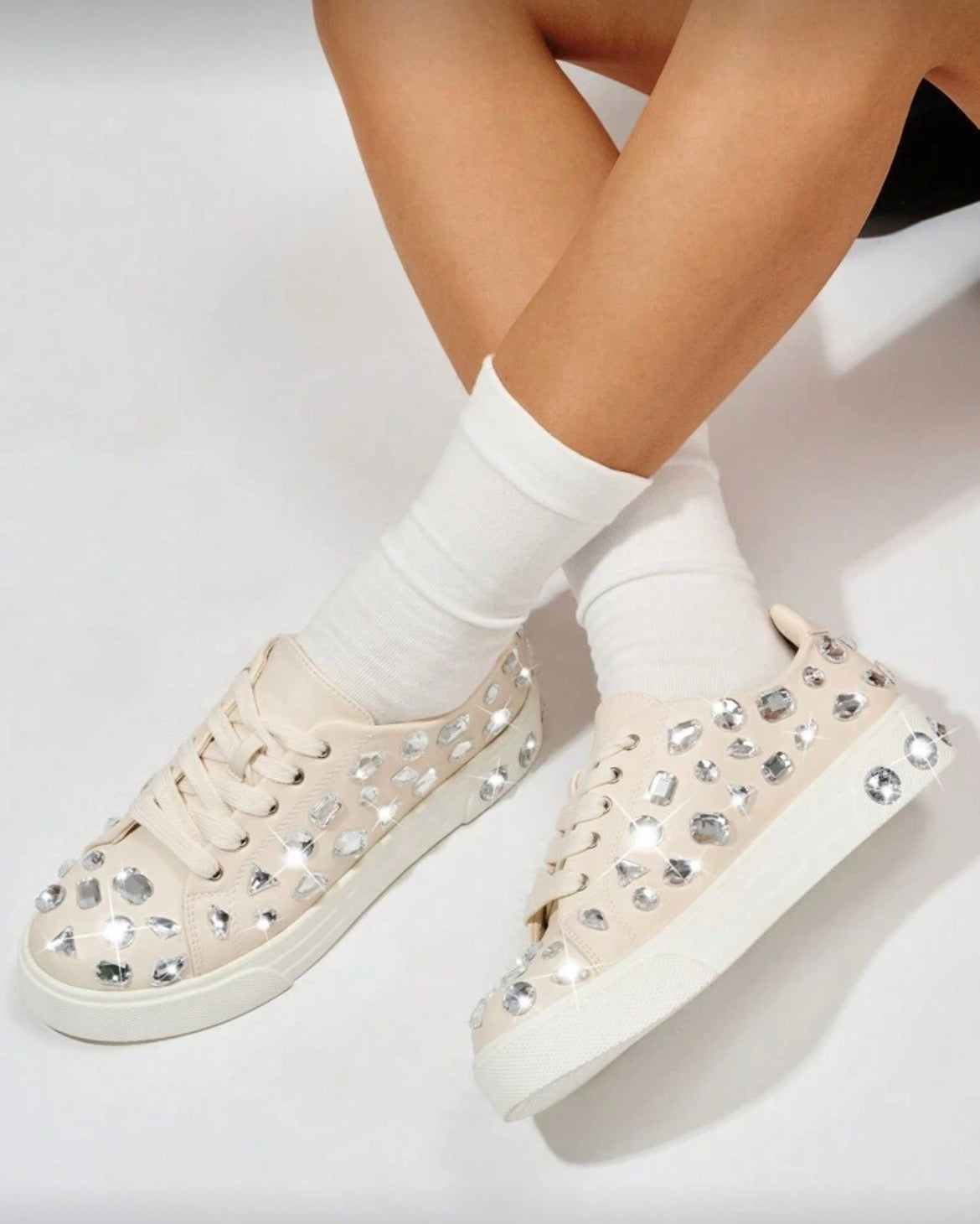 Women's Rhinestone Embellished Lace-Up Low Top Platform Non-Slip Sneakers