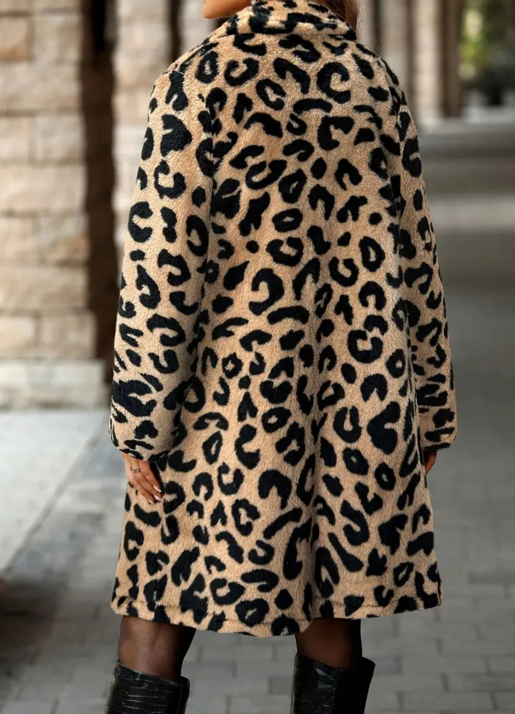 Leopard Print - Loose Fit Jacket with Flip Collar