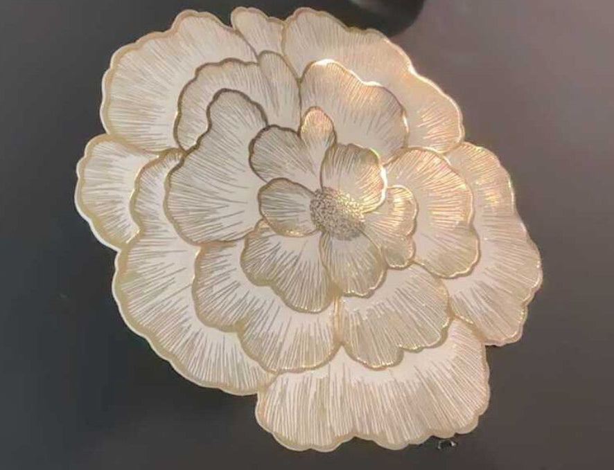 Chic Gold & White Peony Flower Design Placemats | 15 Inch- Washable, Easy To Clean & Heat Resistant