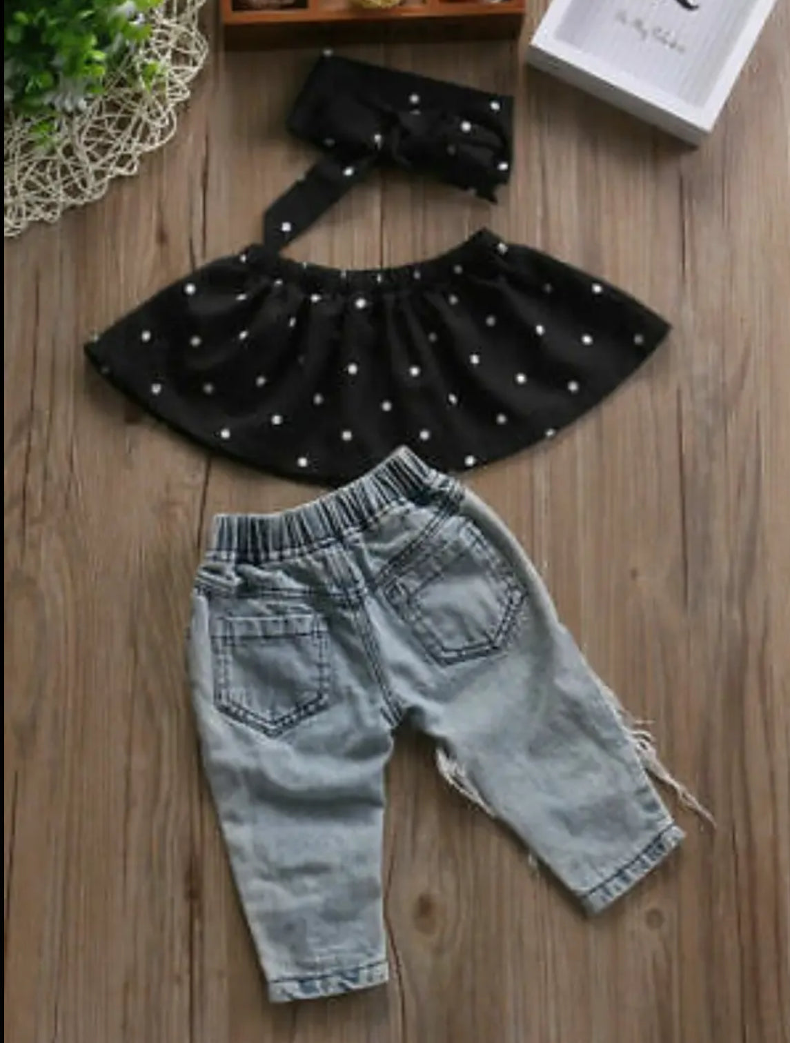 Baby Girls Outfit With An Off Shoulder Wave Point Top, Ripped Jeans & Cute Bow Headband