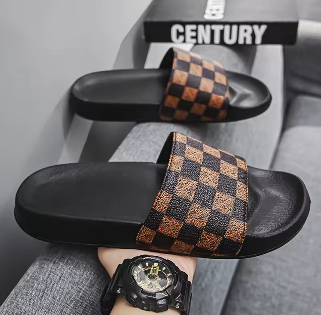 “SHORES” Men’s Beach Sandals