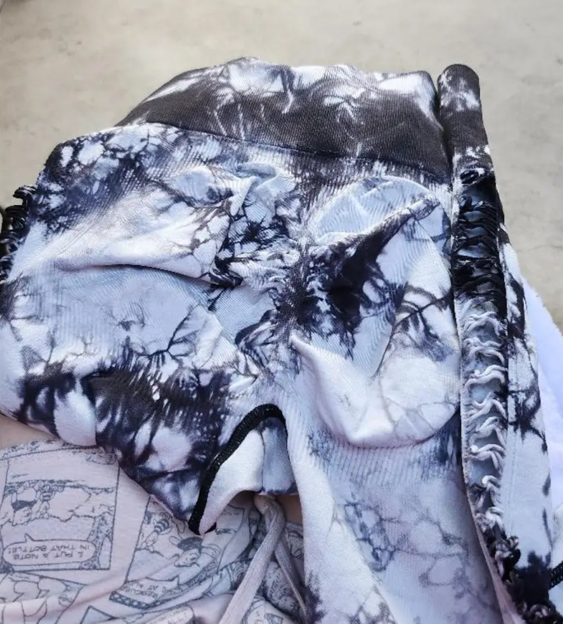 Women's High-Waisted Hollow-Out Tummy Control Yoga Pants | Seamless All-Season 