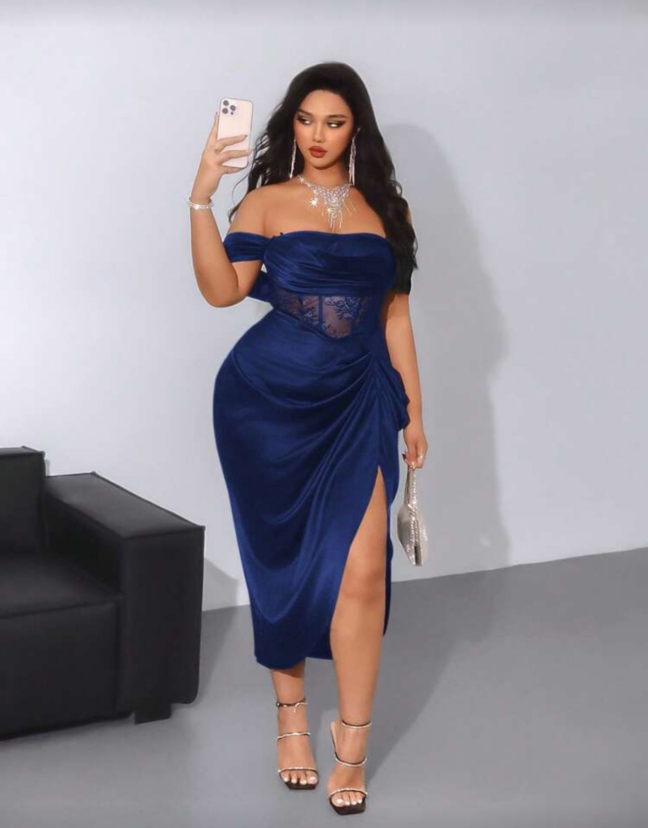 Elegant Plus Size Lace Detail Dress
