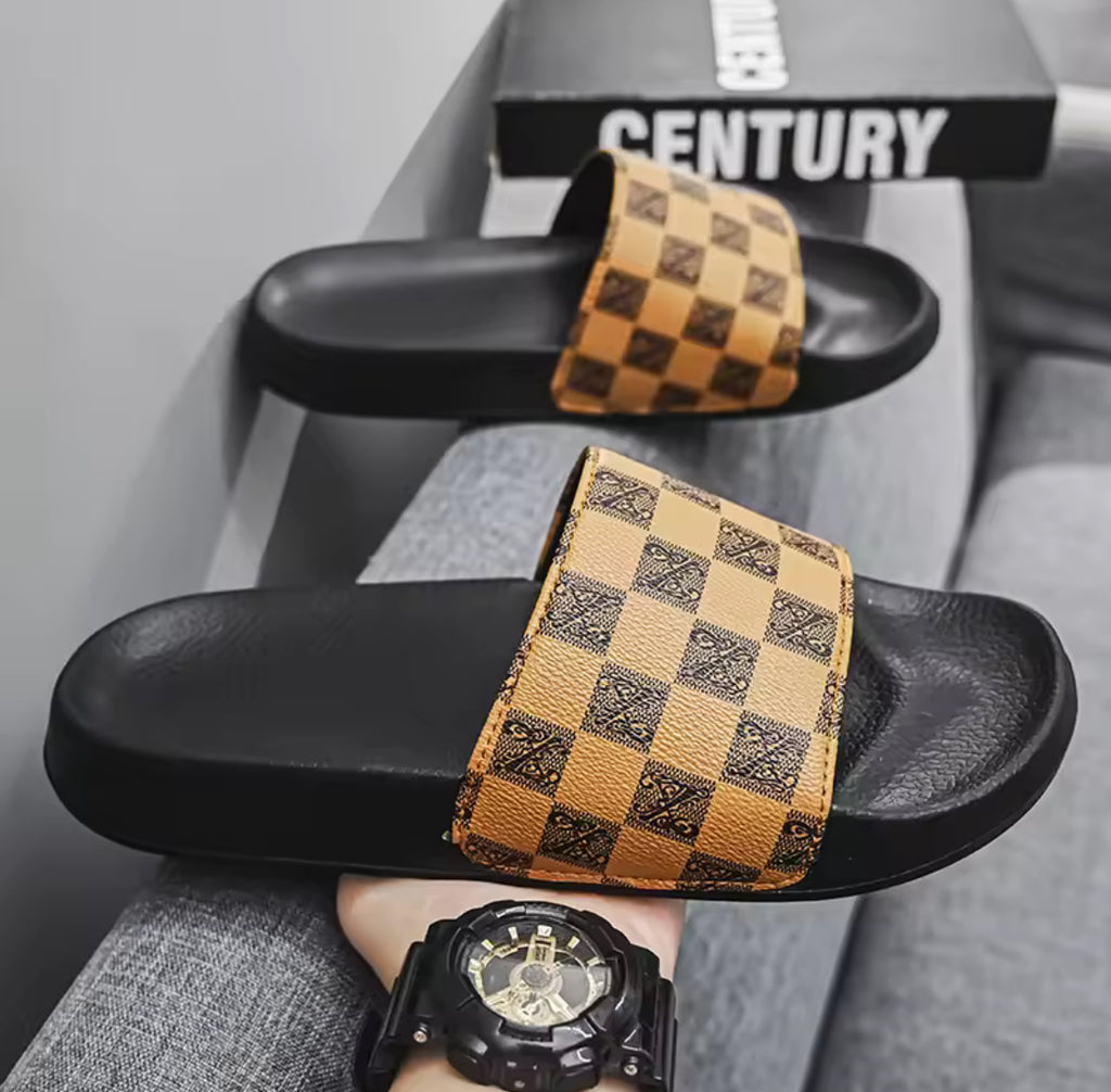 “SHORES” Men’s Beach Sandals