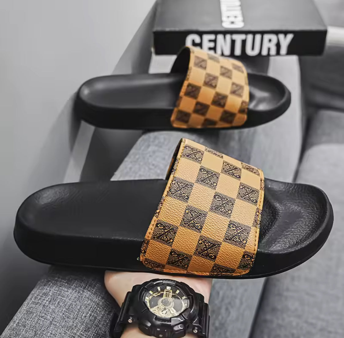 “SHORES” Men’s Beach Sandals