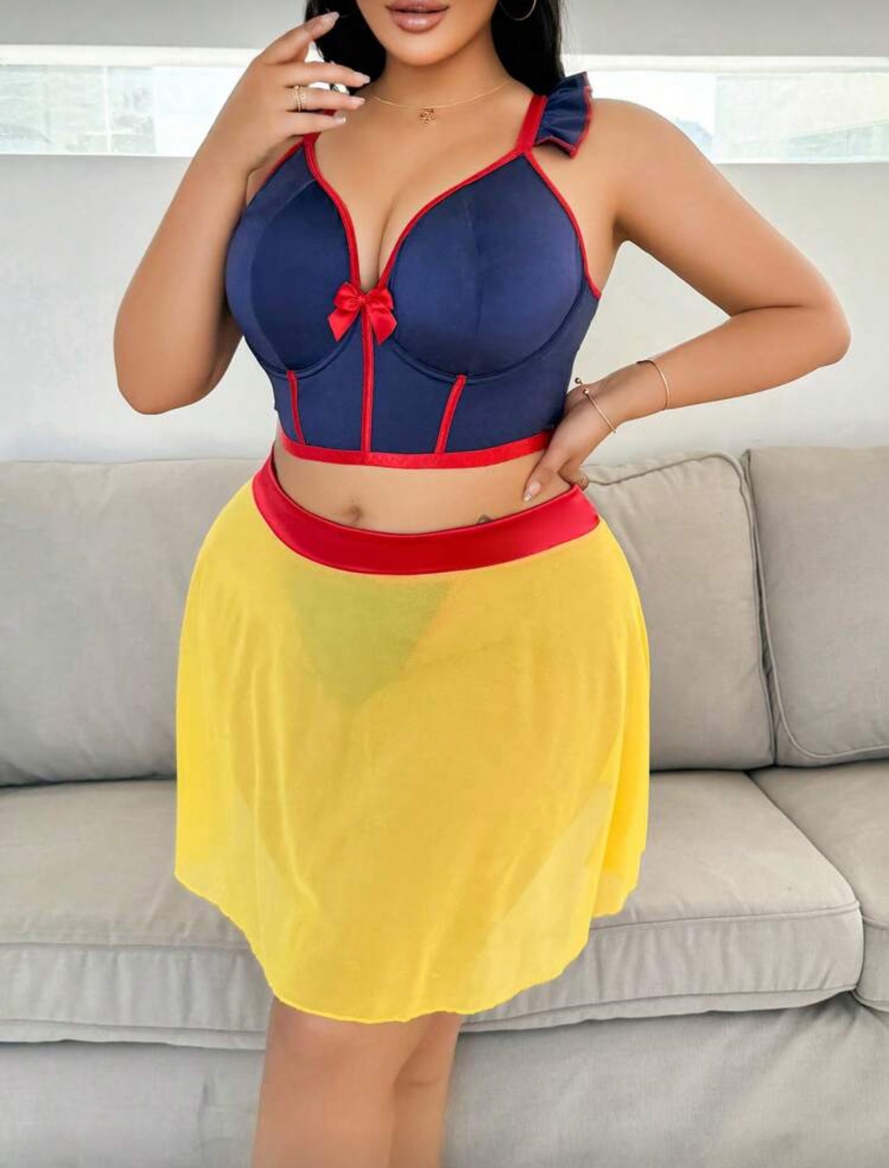 Snow White 🍎 Fantasy Costume Plus Size 3-Piece Lingerie Set With Underwire