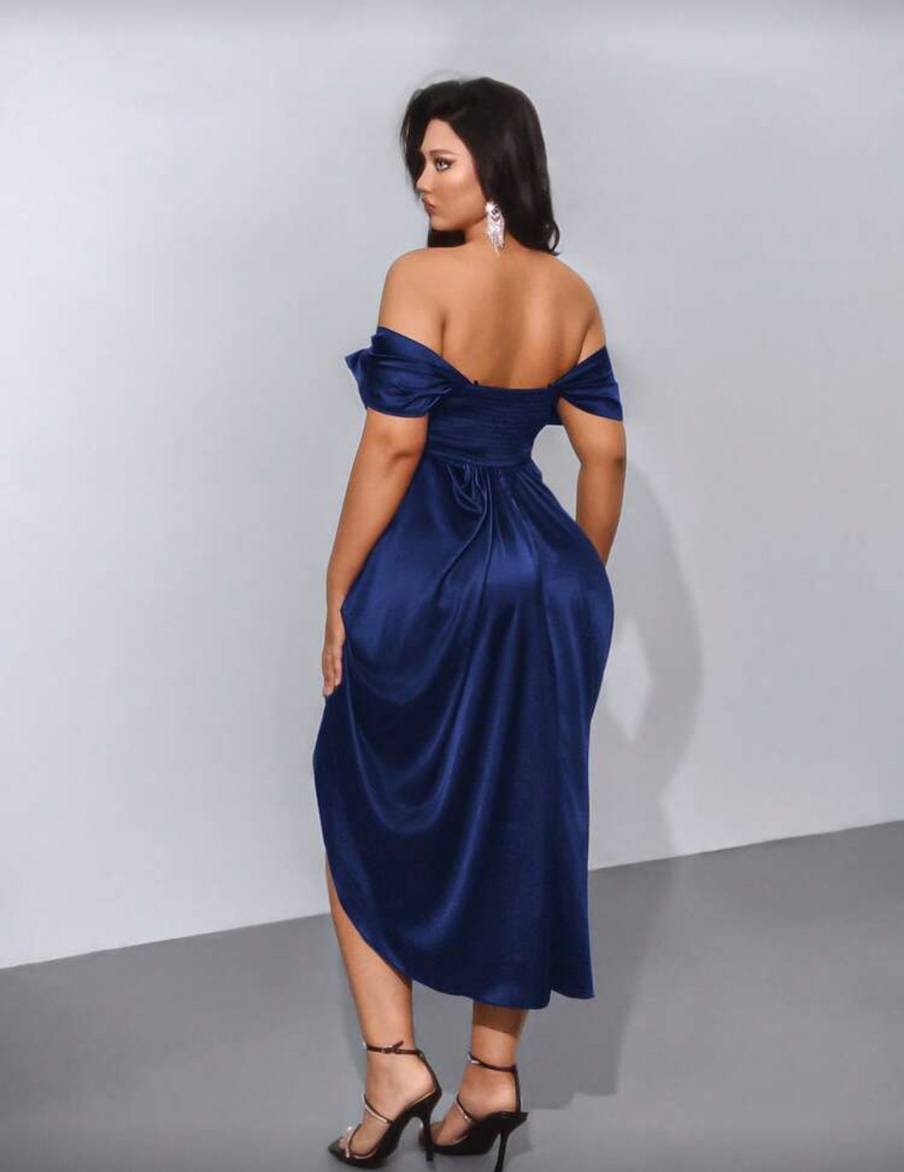 Elegant Plus Size Lace Detail Dress